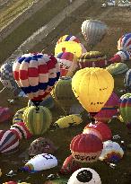 Balloon festival opens